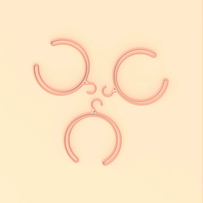 Cintre à perruque rose Head Up simple et élégant pour un rangement compact multiple